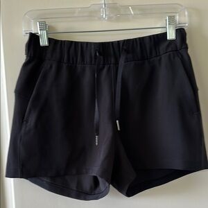 Lululemon Size 4 Black Women's Shorts
